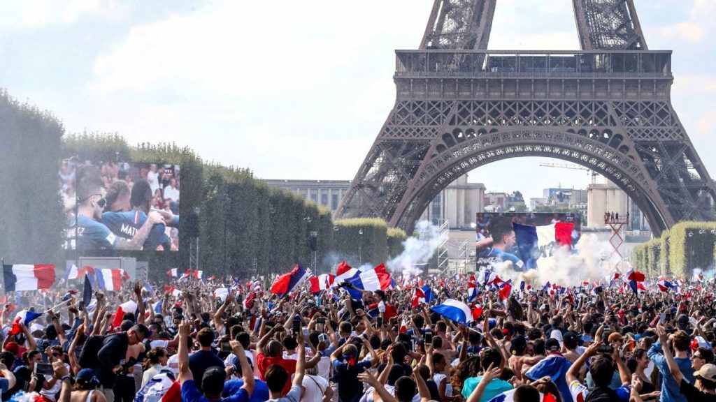 paris celebrates